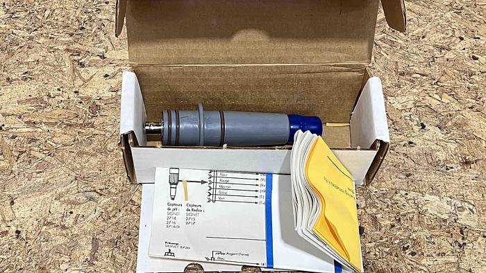 Signet-Twist-Lock pH/ORP Electrode & PreAmp