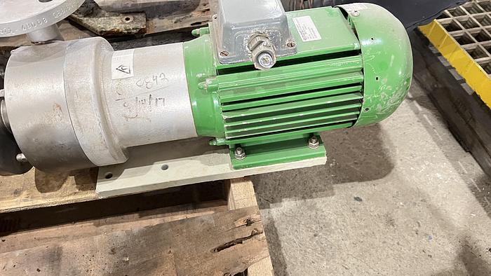 Used Sager + Mack Pump