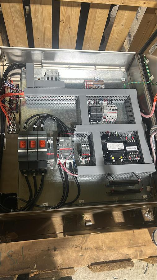 Used (8) 6,000 Amp 12 Volt Dynapower