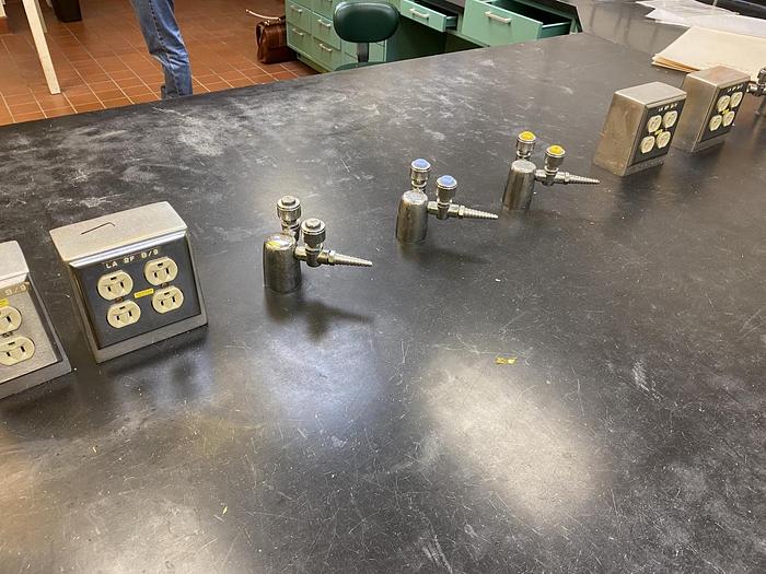 Used LAB EQUIPMENT-Item#350