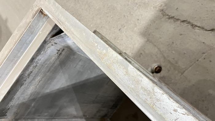 Used 128" 20" x 42" D 