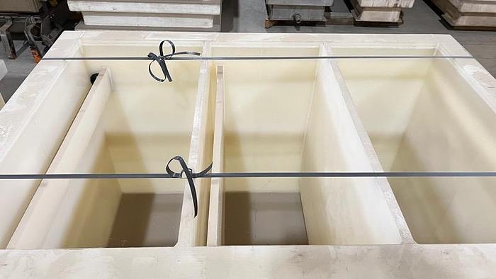 Used Poly-30x29-Item#852