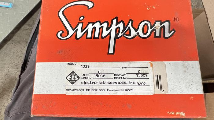 Simpson 15 Volt Analog Gauge