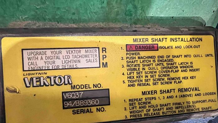 Used LIGHTNIN VEKTOR MIXER-Item#504