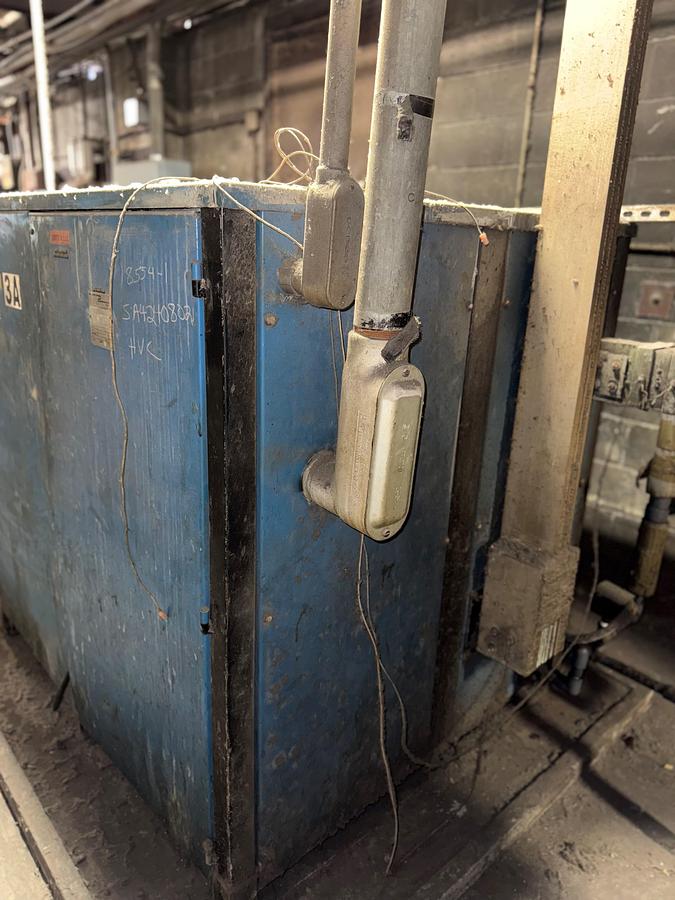 Used 8,000 A 24V Dynapower