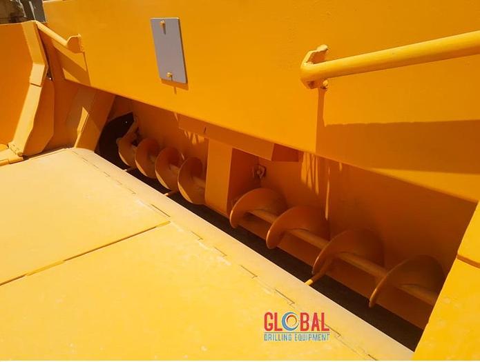 Used Item 0279 : 2001 Leeboy L1000R Asphalt Paver