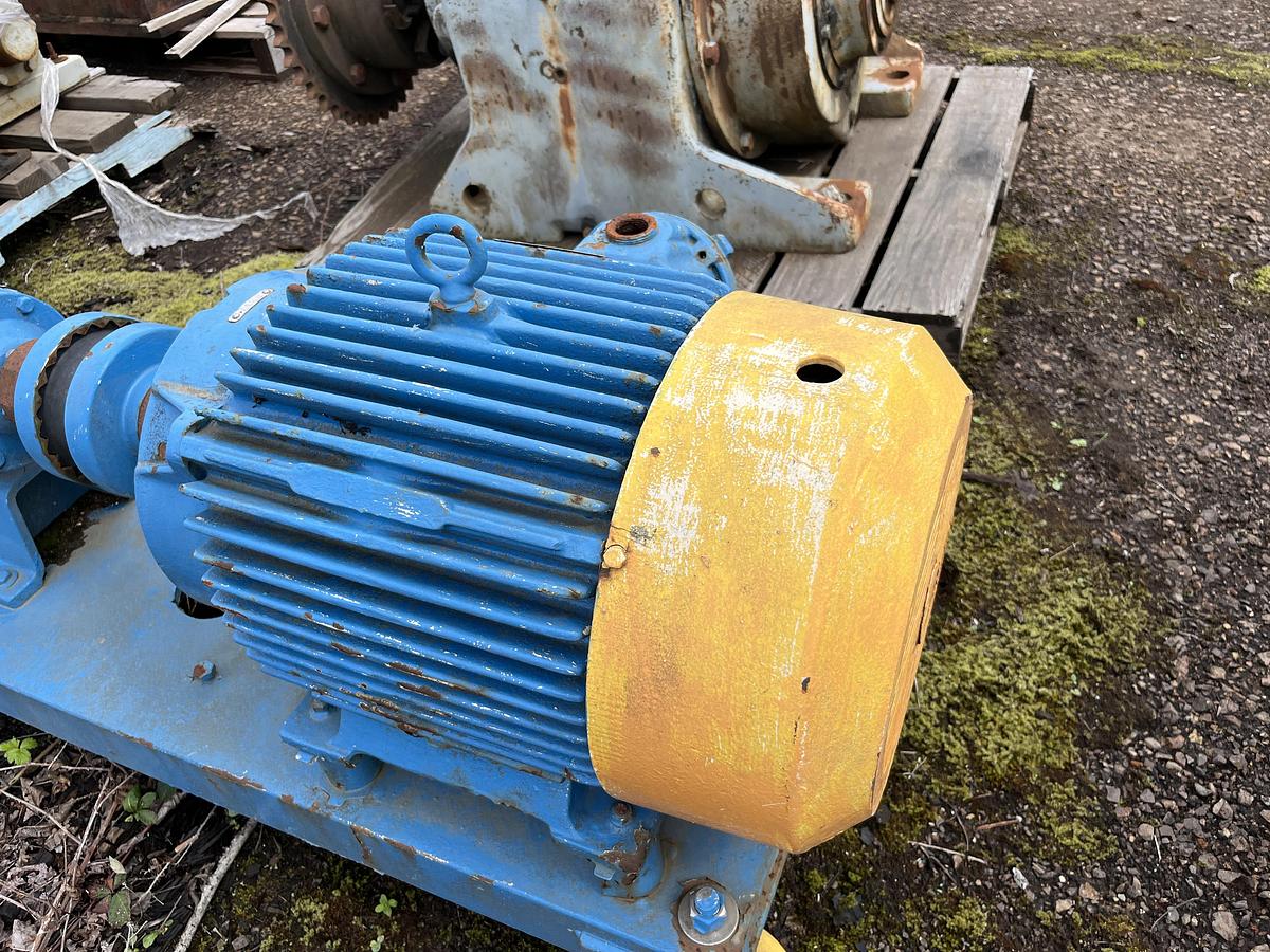 Used Reliance 2MQF33738-G1-ZN