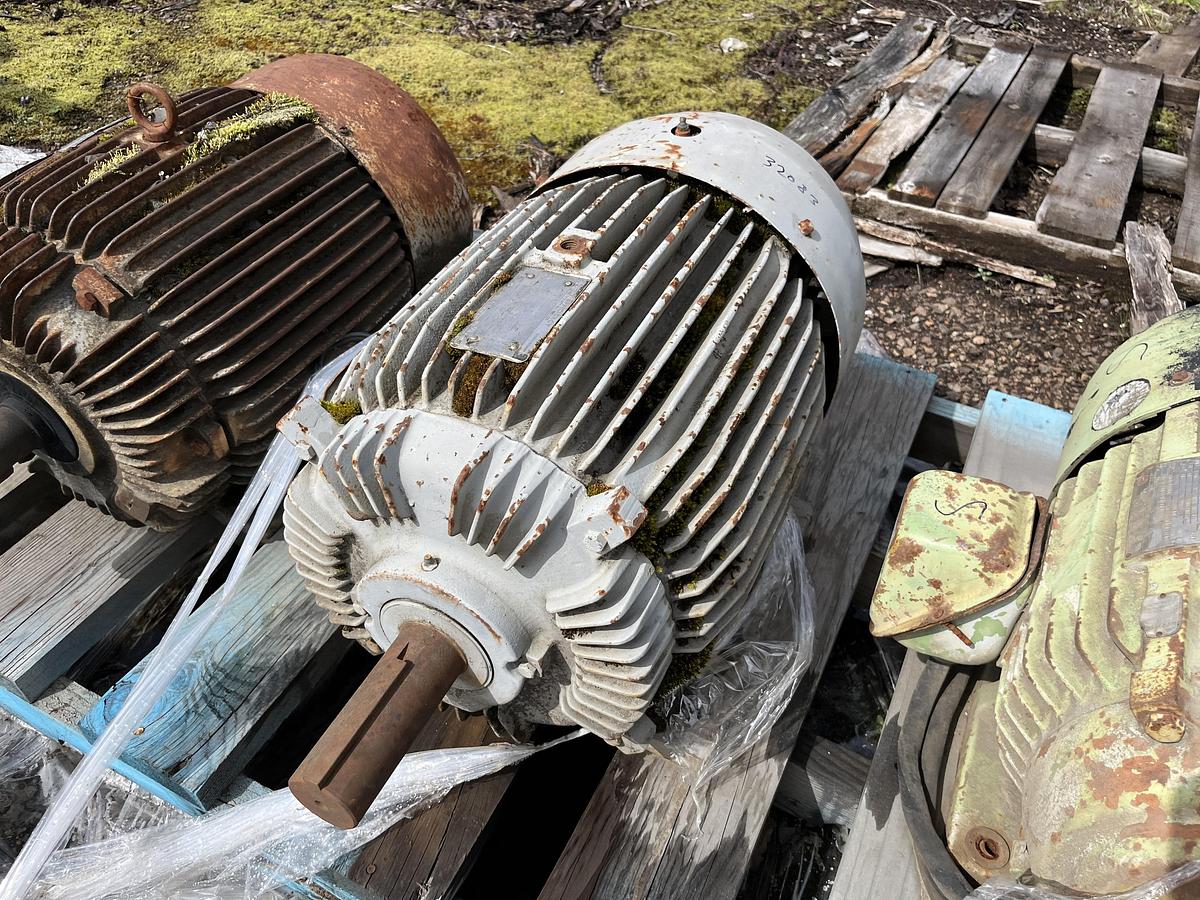 Used Toshiba B0404FLF3UM