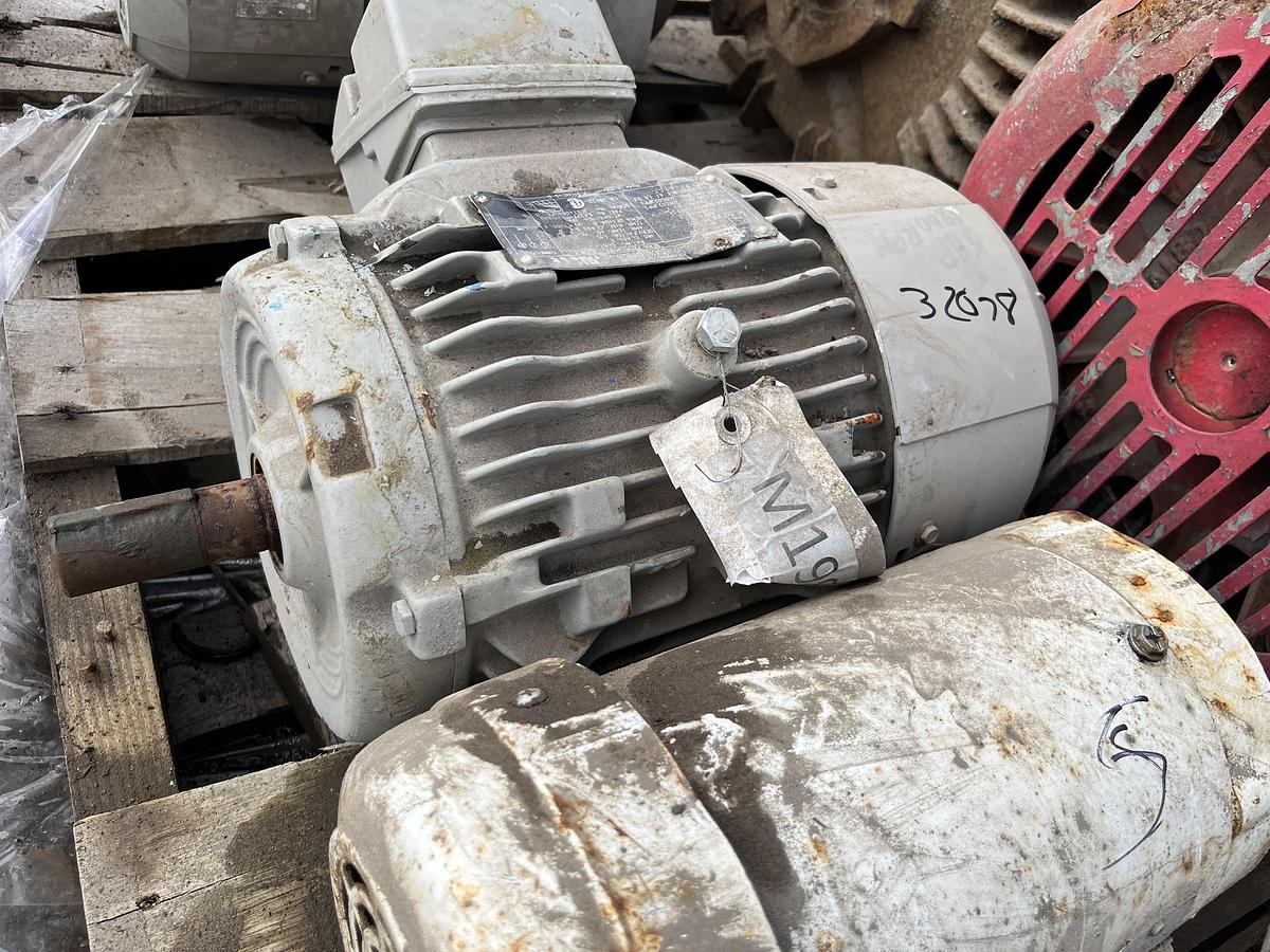 Used Siemens 1LEEE11CB313AA3