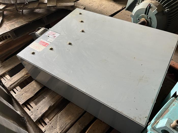 Good Cutler Hammer, 800 Amp, Pow-R-Way III, SP04461 - A01, 3 Ph, 4 Wire