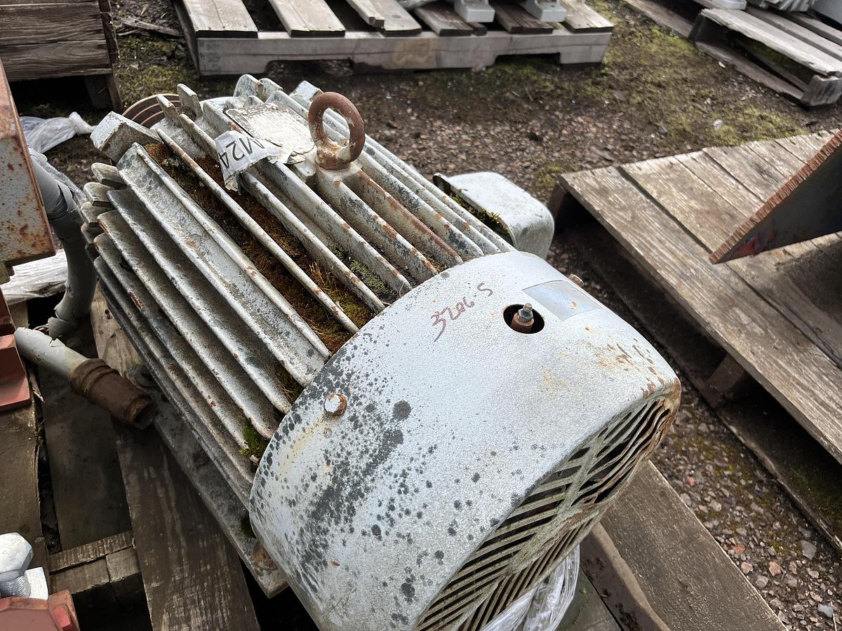 Used Toshiba B0254FLF3UM