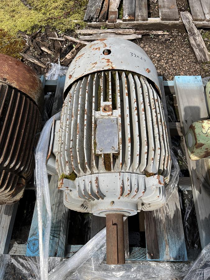 Used Toshiba B0404FLF3UM