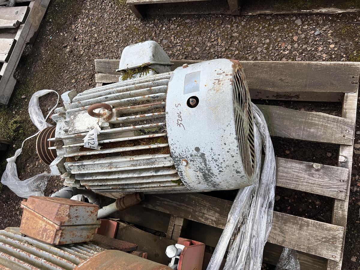 Used Toshiba B0254FLF3UM