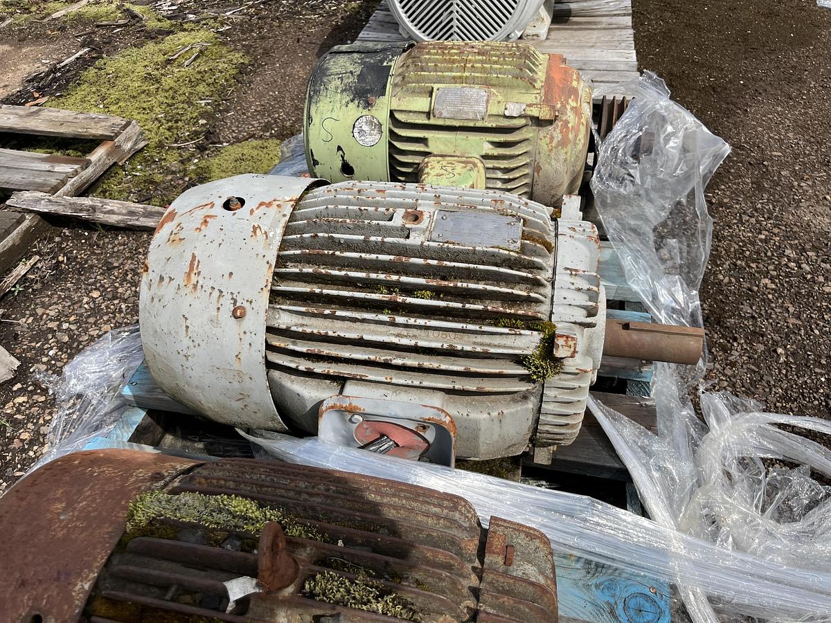 Used Toshiba B0404FLF3UM