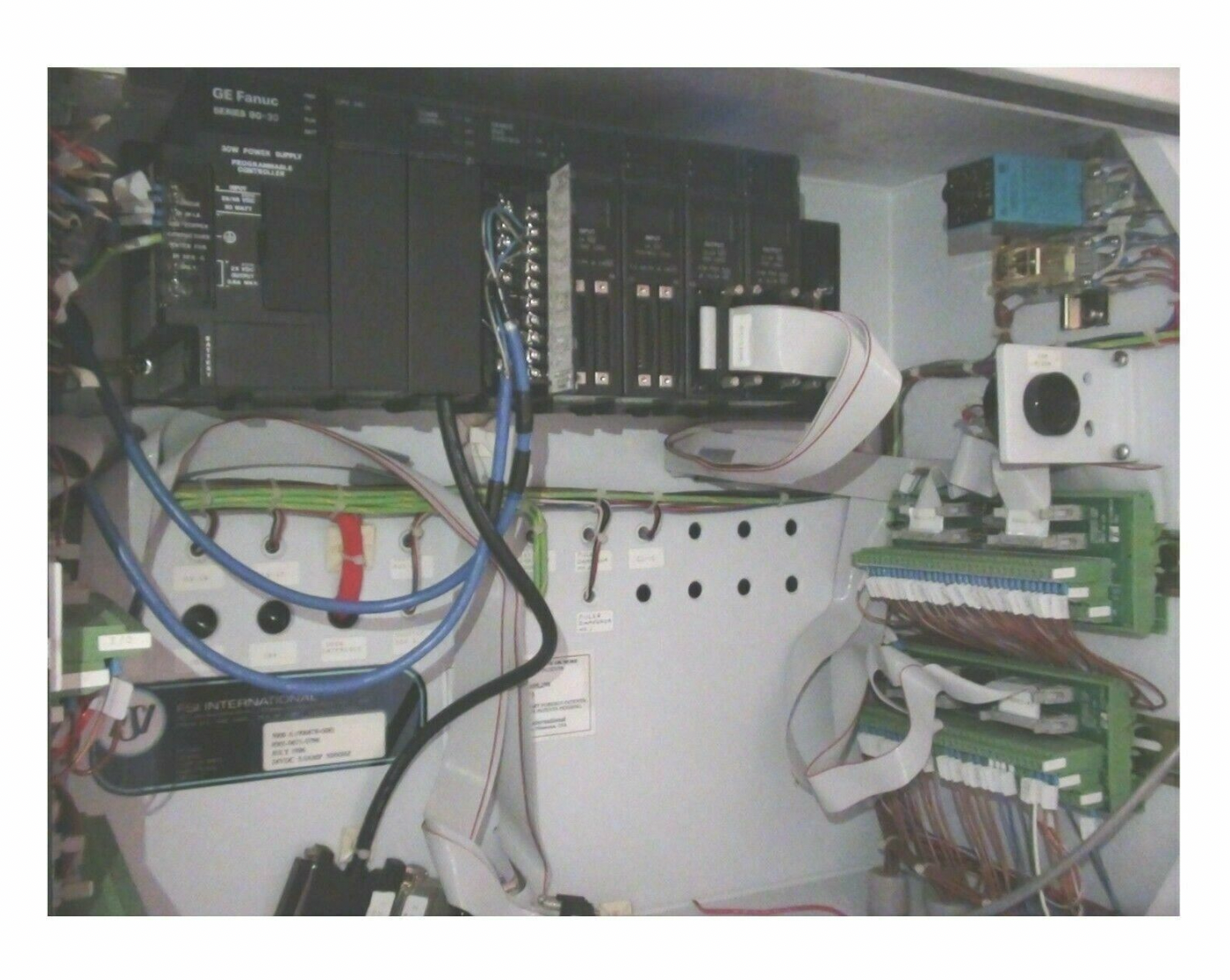 Used FSI PHOTORESIST 5000A MF-26A MEGAPOSIT BULKFILL CABINET