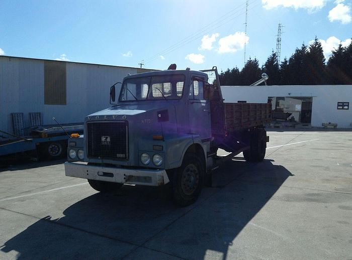 Used 1981 VOLVO N7 210 3 way tipper