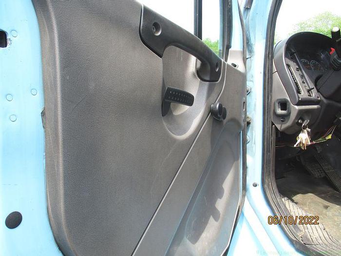 Used 2004 Freightliner M2-106