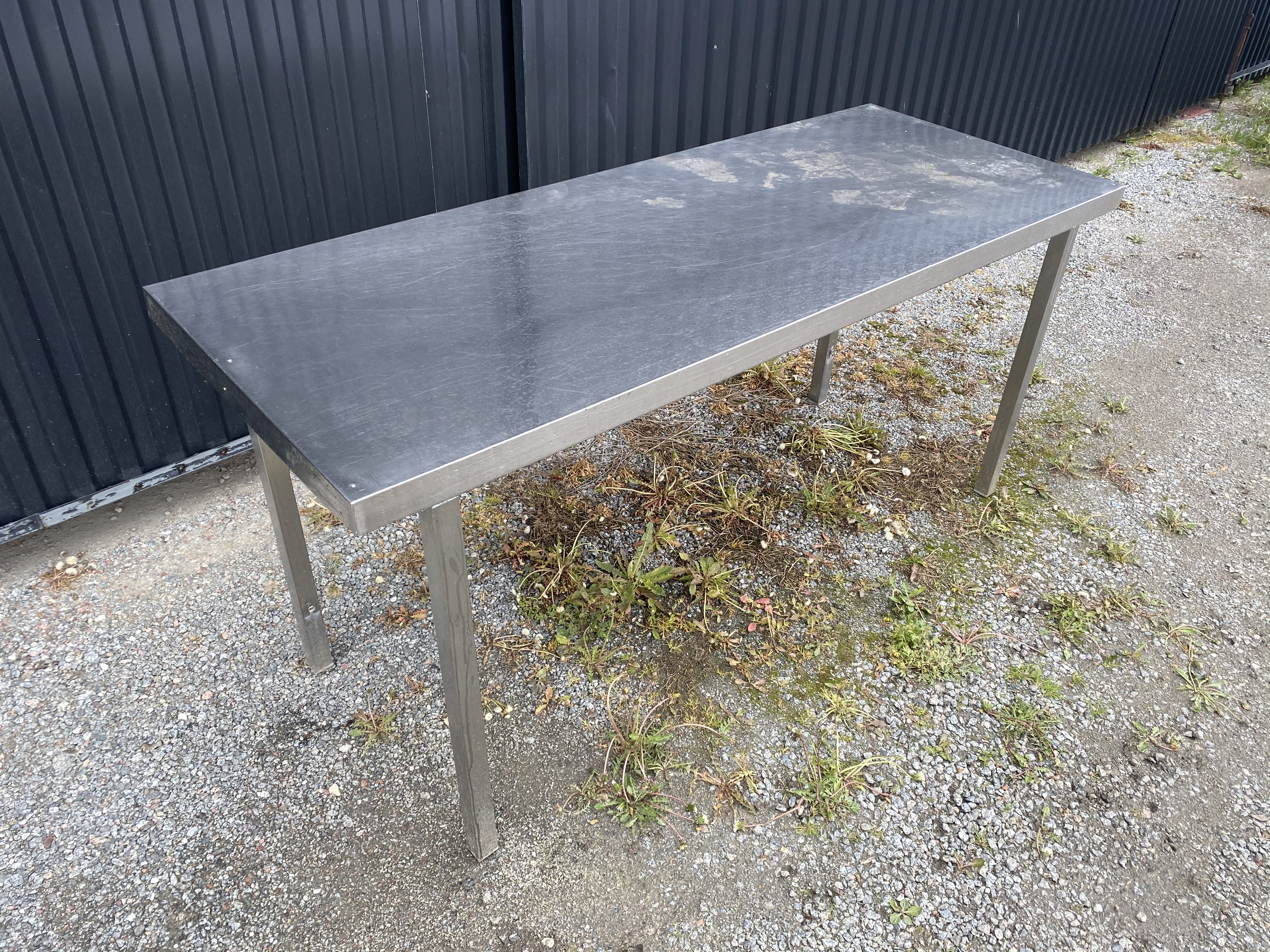 Begagnad Arbetsbord Rostfritt 180x70cm
