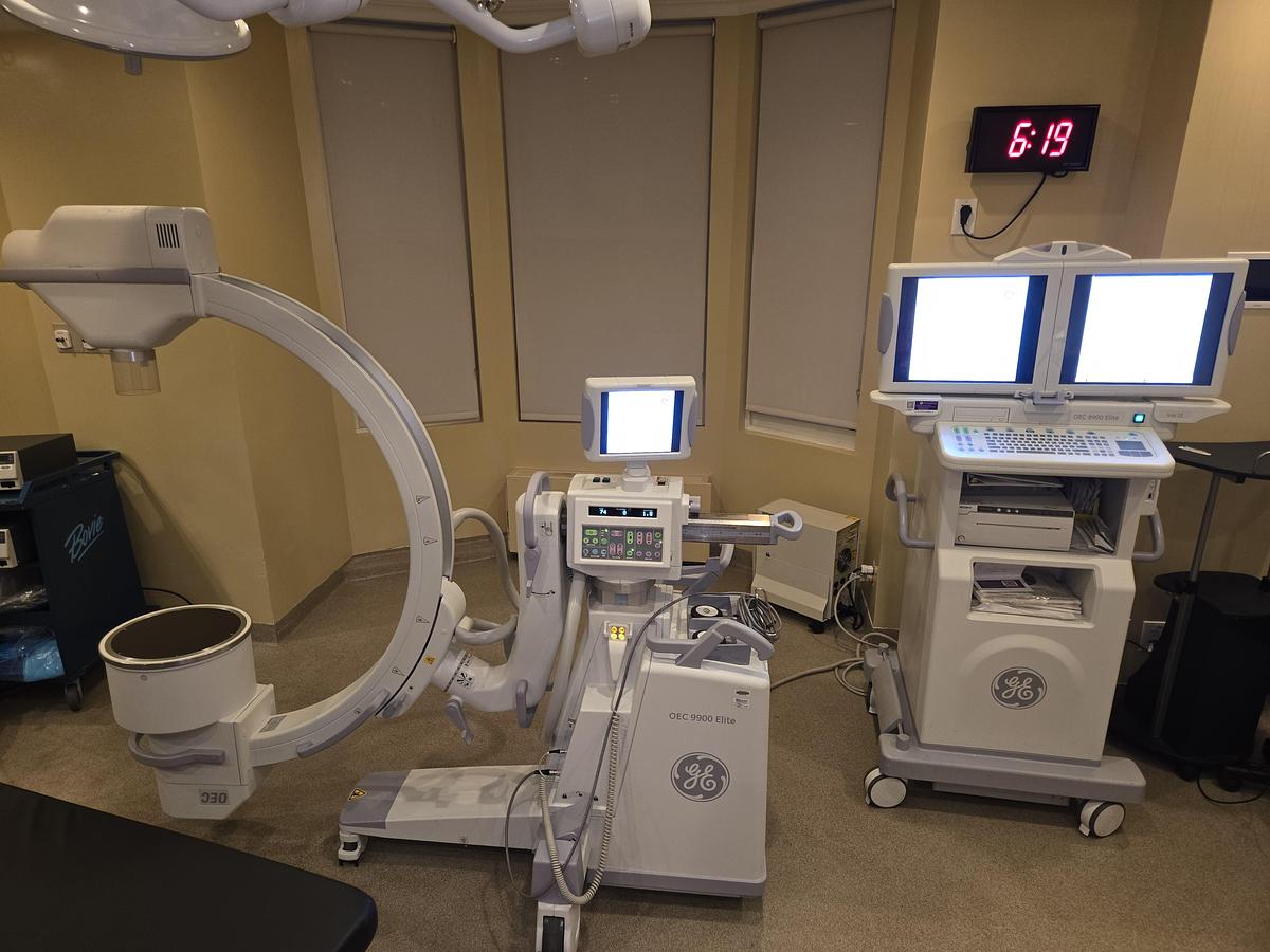Used GE OEC 9900 ELITE Vas 15 C-ARM SYSTEM (12" II)