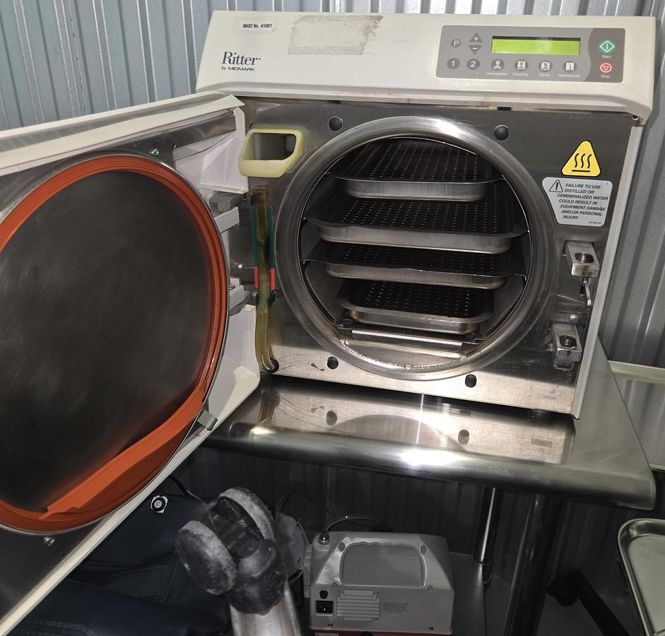 Used MIDMARK Ritter M11 UltraClave Automatic Sterilizer