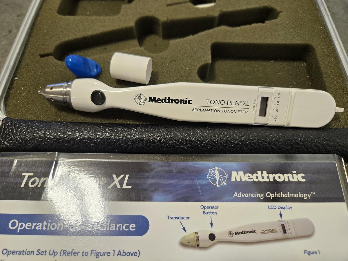 Used Medtronic TONO-PEN XL Applanation Tonometer