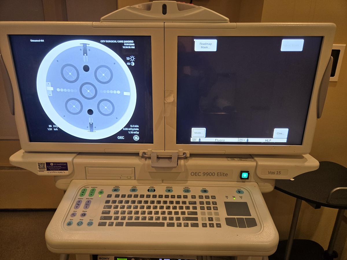 Used GE OEC 9900 ELITE Vas 15 C-ARM SYSTEM (12" II)