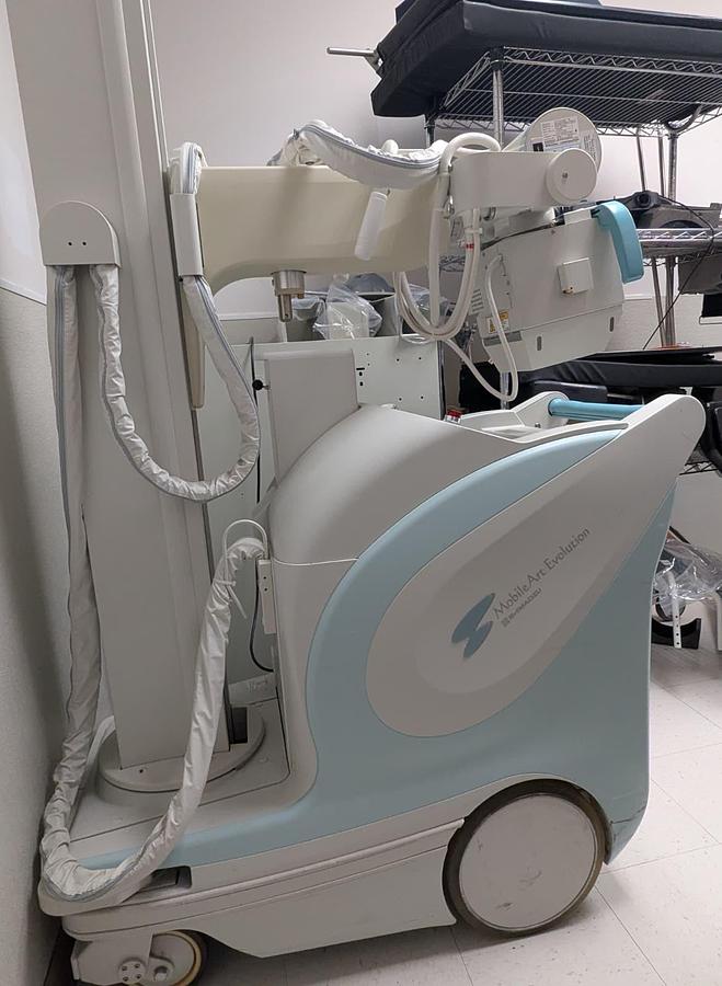 Used SHIMADZU Mobile Art Evolution Portable X-Ray
