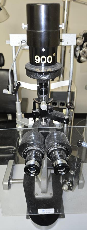 Used Haag-Streit BM900 Slit Lamp