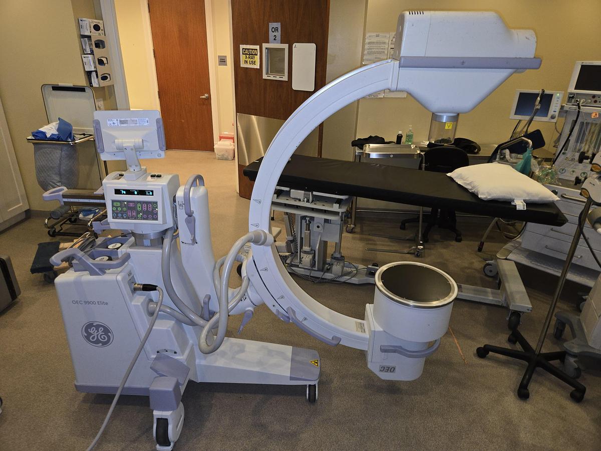 Used GE OEC 9900 ELITE Vas 15 C-ARM SYSTEM (12" II)
