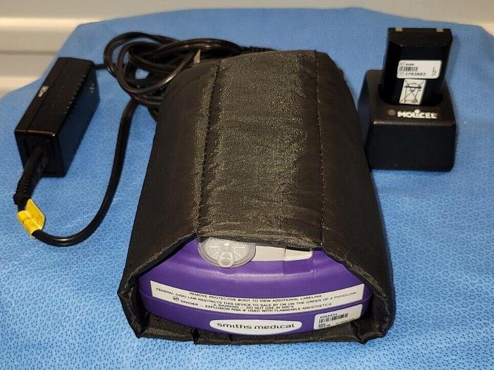 Used SMITHS MEDICAL 8401 CAPNOCHECK II W/ CHARGER