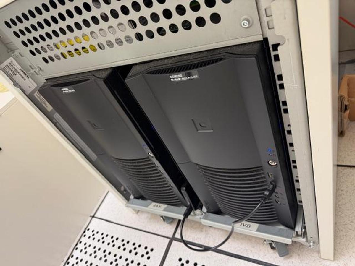 Used Siemens Axiom Artis zee Multi-Purpose Lab