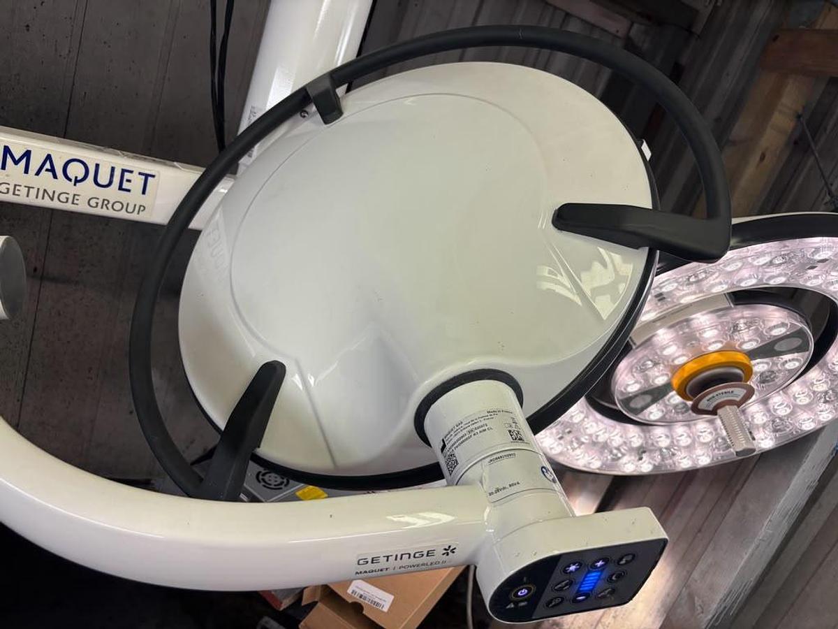 Refurbished Getinge Maquet PowerLED II Surgical Light (Dual-Head)