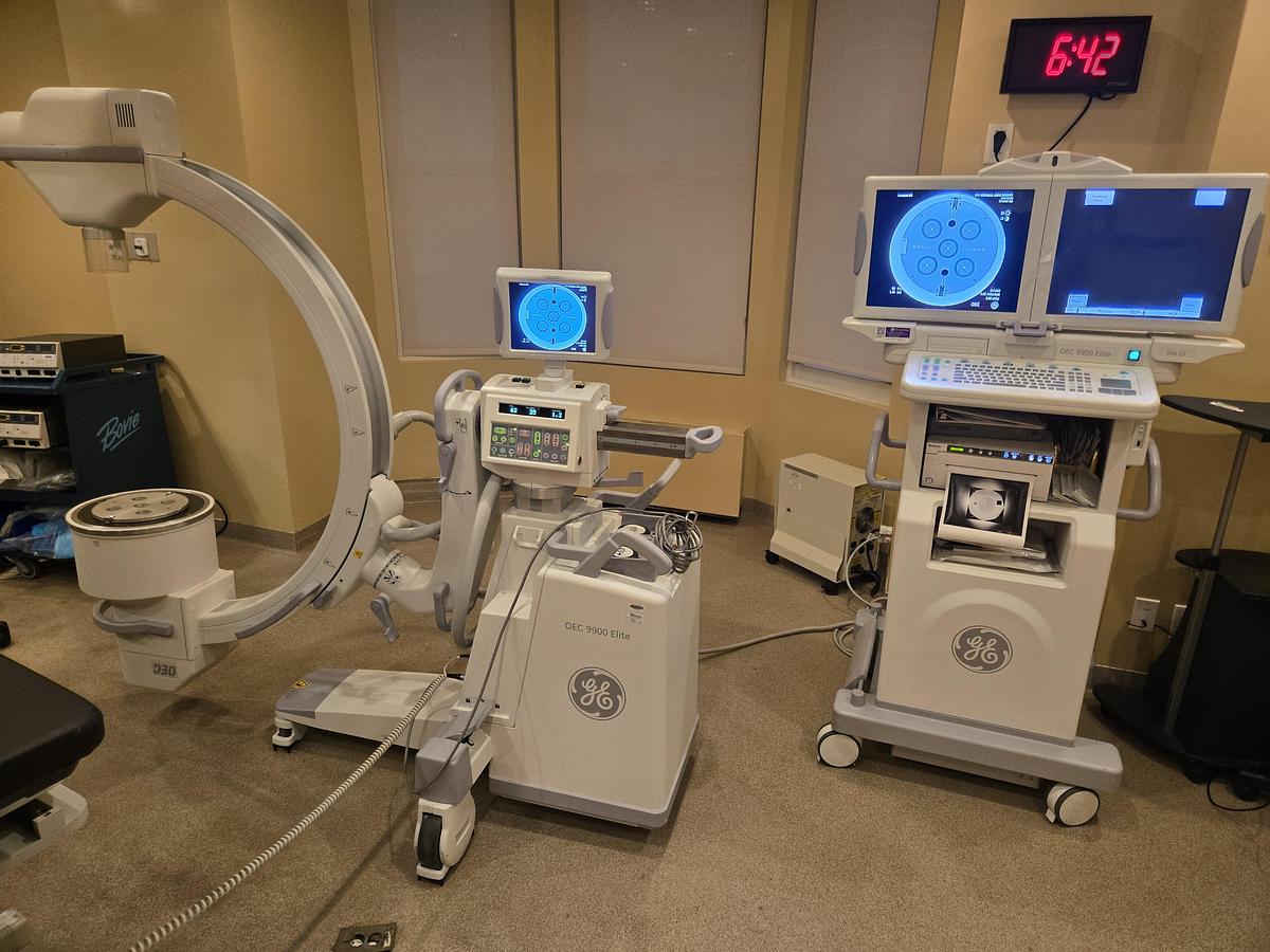 Used GE OEC 9900 ELITE Vas 15 C-ARM SYSTEM (12" II)