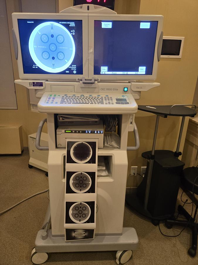 Used GE OEC 9900 ELITE Vas 15 C-ARM SYSTEM (12" II)