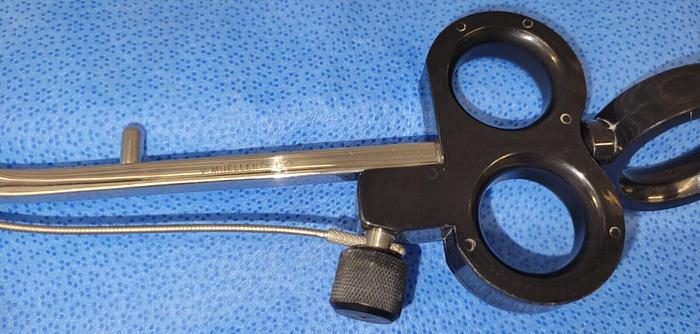 Used V. Mueller SU-660-16 Frankfeldt Rectal Snare (35.6cm length)