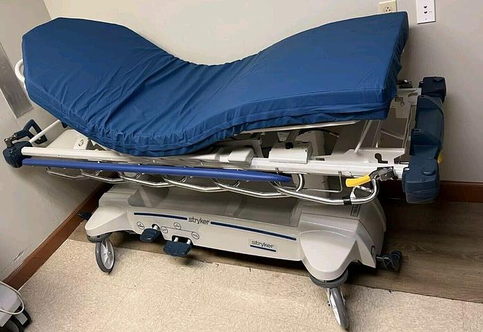 Refurbished Stryker Glideaway 1007 w/NEW Mattress *REFURBISHED w/1 Year Parts Warranty*