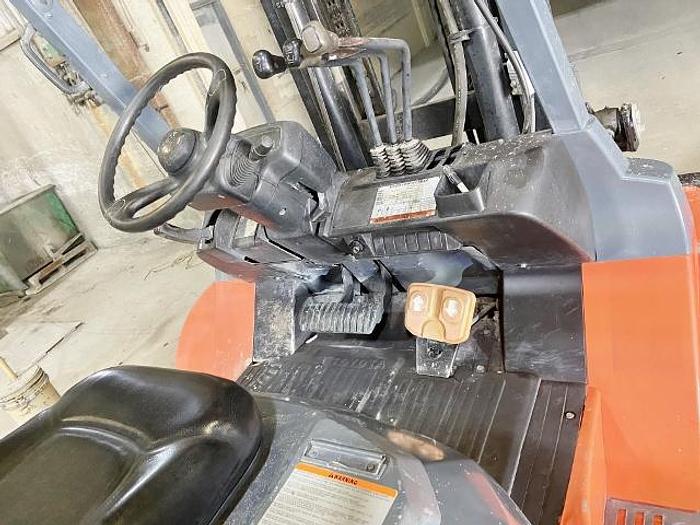 Used 2020 Toyota 11,000 lb Forklift