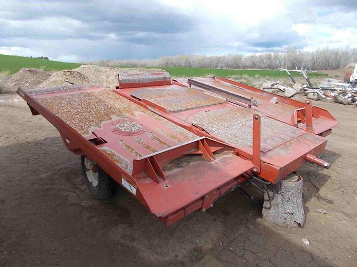 Used Bale Accumulator for Hesston 4900