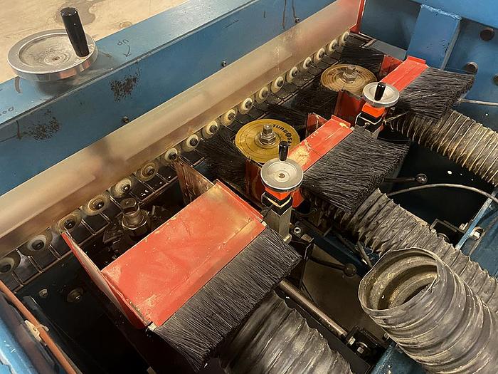 Used Unique Shape and Sand 330 with Doucet Return Conveyor