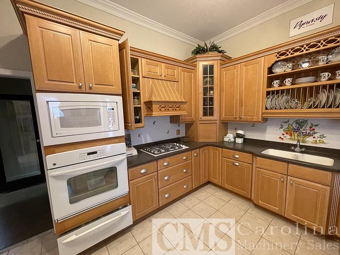 Used Complete Cabinet Shop Complete Operation