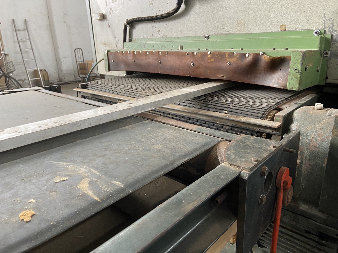 Usato Linea di levigatura calibratura superiore e inferiore, marca Sandingmaster da mm. 900 ( SCSO 3 1100 + SCSB3 900 )