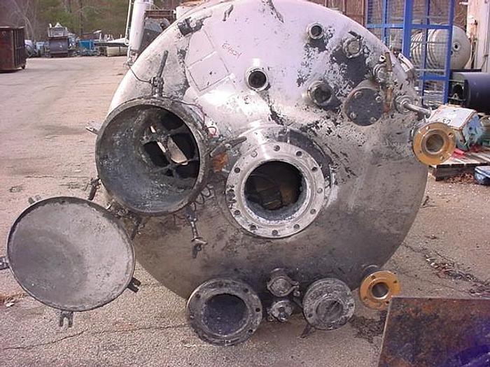 Used 1,325 GALLON STAINLESS FABRICATION TANK – S/S – JACKETED (#9732)