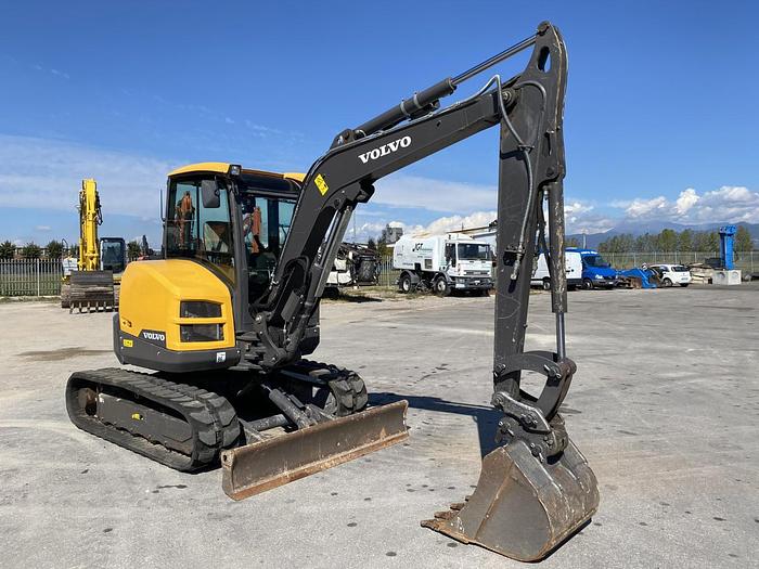 Usato 2019 VOLVO ECR 50D
