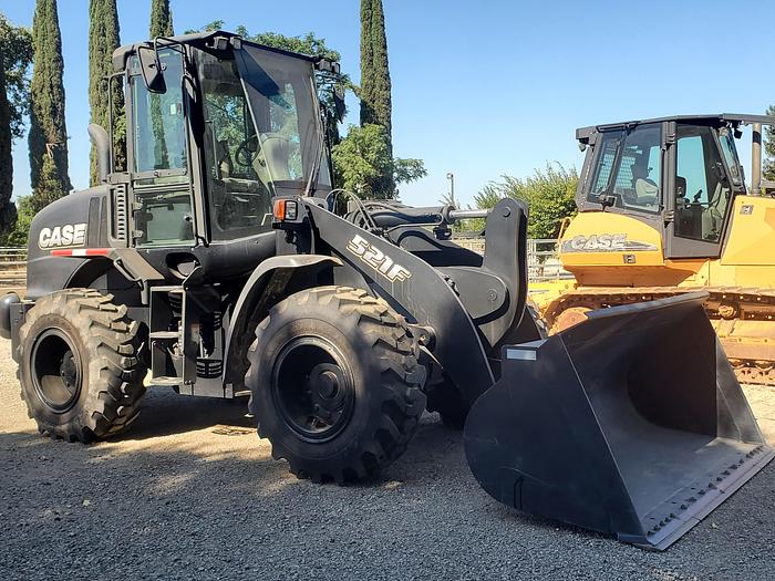 Used 2015 CASE 521F