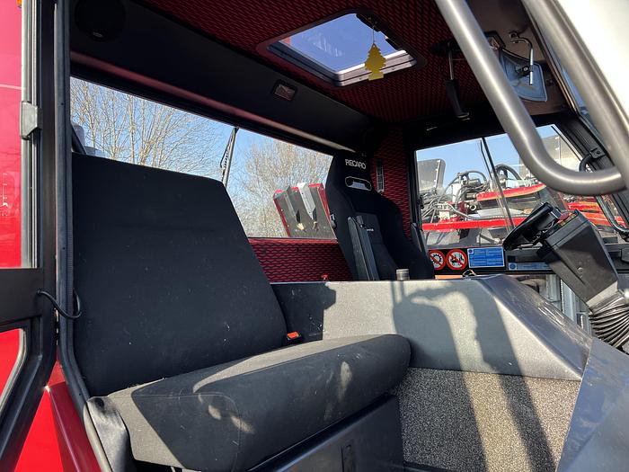 Gebraucht 2004 Prinoth T4S