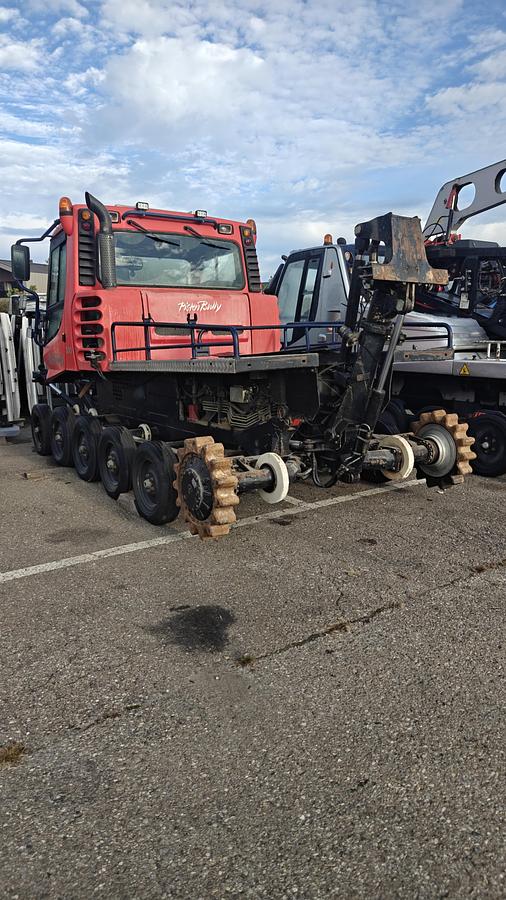 Used PistenBully 300 1999