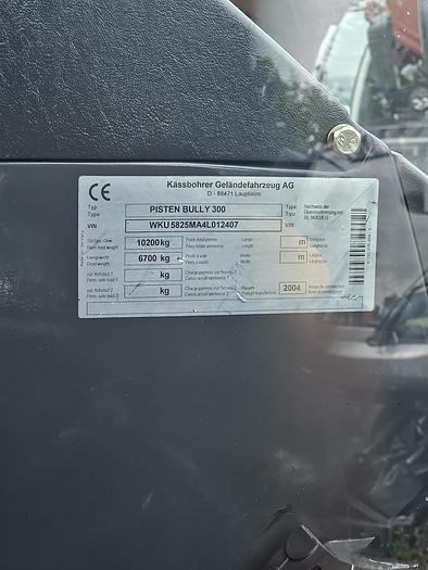 Used PistenBully 300 (2004)