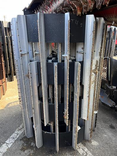 Gebraucht 2004 Prinoth T4S