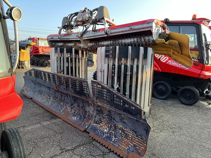 Gebraucht PistenBully 600 (2011)