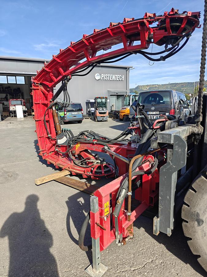 Used 2005 PistenBully Pipe-Magician